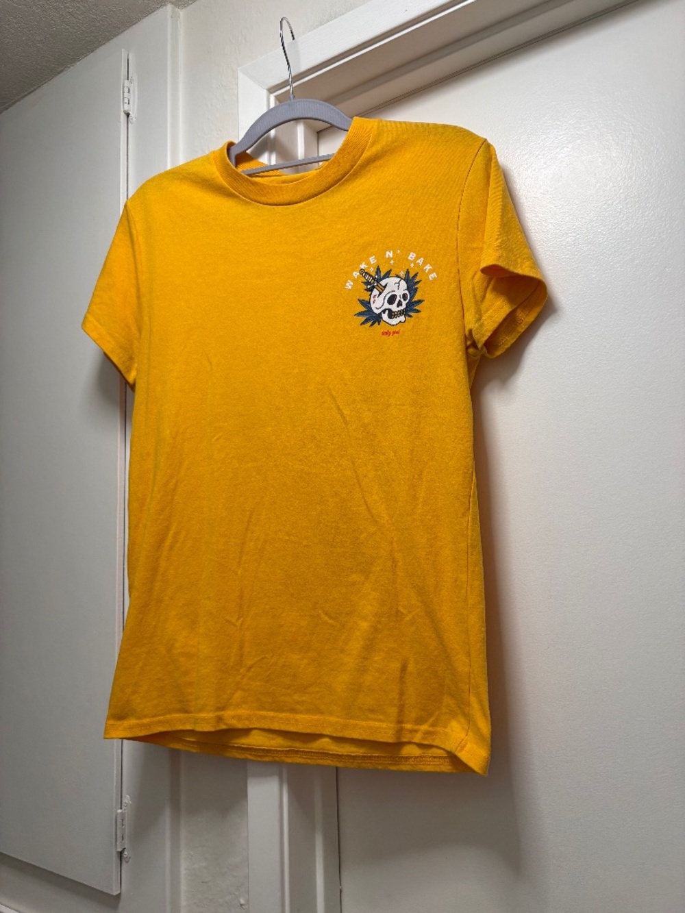Wake & Bake Daily Goal skull tshirt - size small
